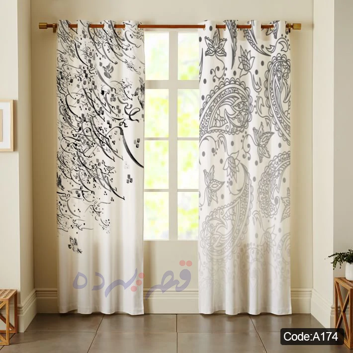پرده پانچی چاپی طرح نستعلیق و بته‌جقه طوسی و سفید (کد A174) – پذیرایی و نشیمن